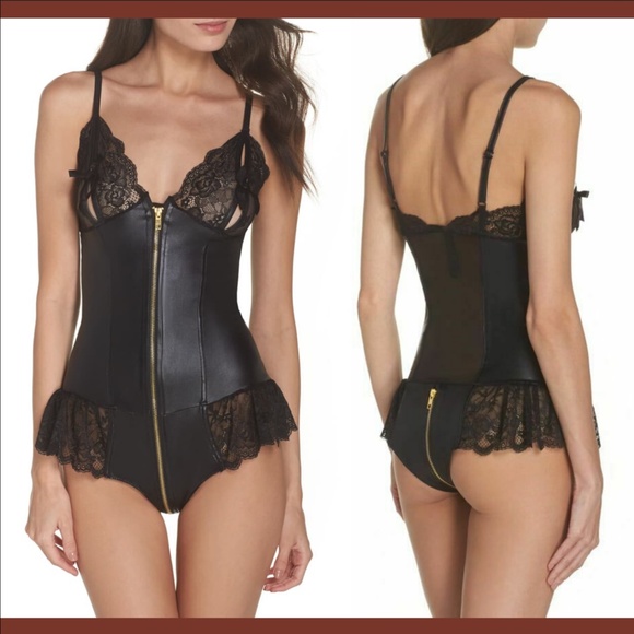 NIB Ann Summers Tasha Faux Leather Bodysuit in Black [SZ XXL (20/22 US)‎ ] - Picture 1 of 8